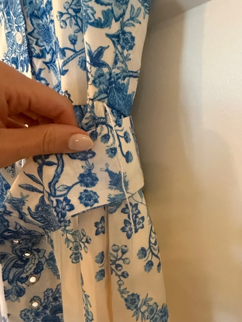 Flying Tomato Blue & White Toile Print Midi Dress | Sleeveless Shirt Dress - Picture 5 of 6